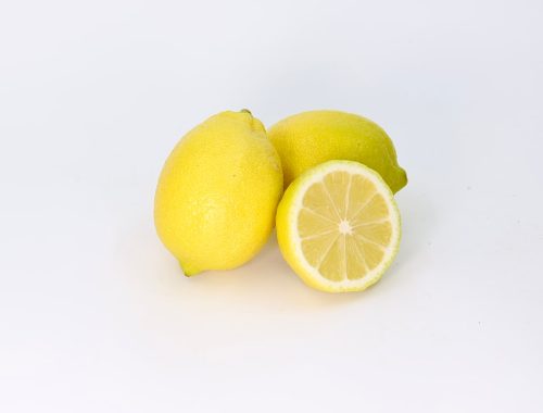 découvrez notre glace au basilic citronné, une saveur rafraîchissante et originale parfaite pour l'été.